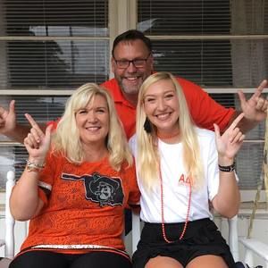 Meet your Posher, Amber